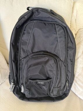NEVER USED - NWOT - Targus - Black Men's Laptop Backpack with Front Organizer